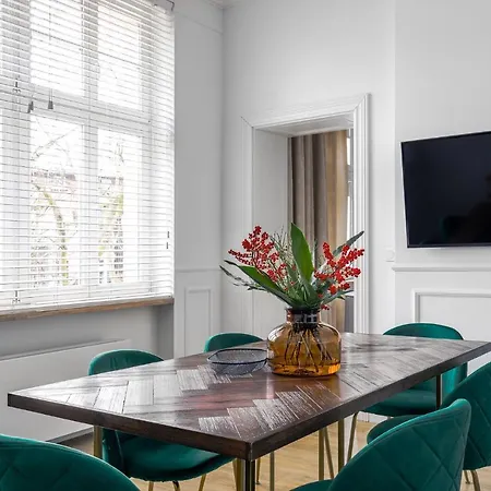 Appartement Sun & By Oneapartments Premium *