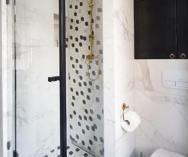 Sun & By Oneapartments Premium Appartement *